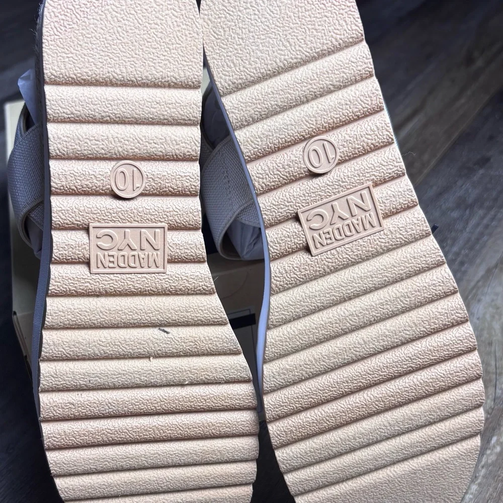 Women's White Platform Sandals - Picture 5 of 5